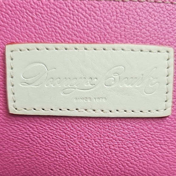 Dooney & Bourke NWT Pink Crossbody Bag RAINBOW ZIPPER - Picture 3 of 11